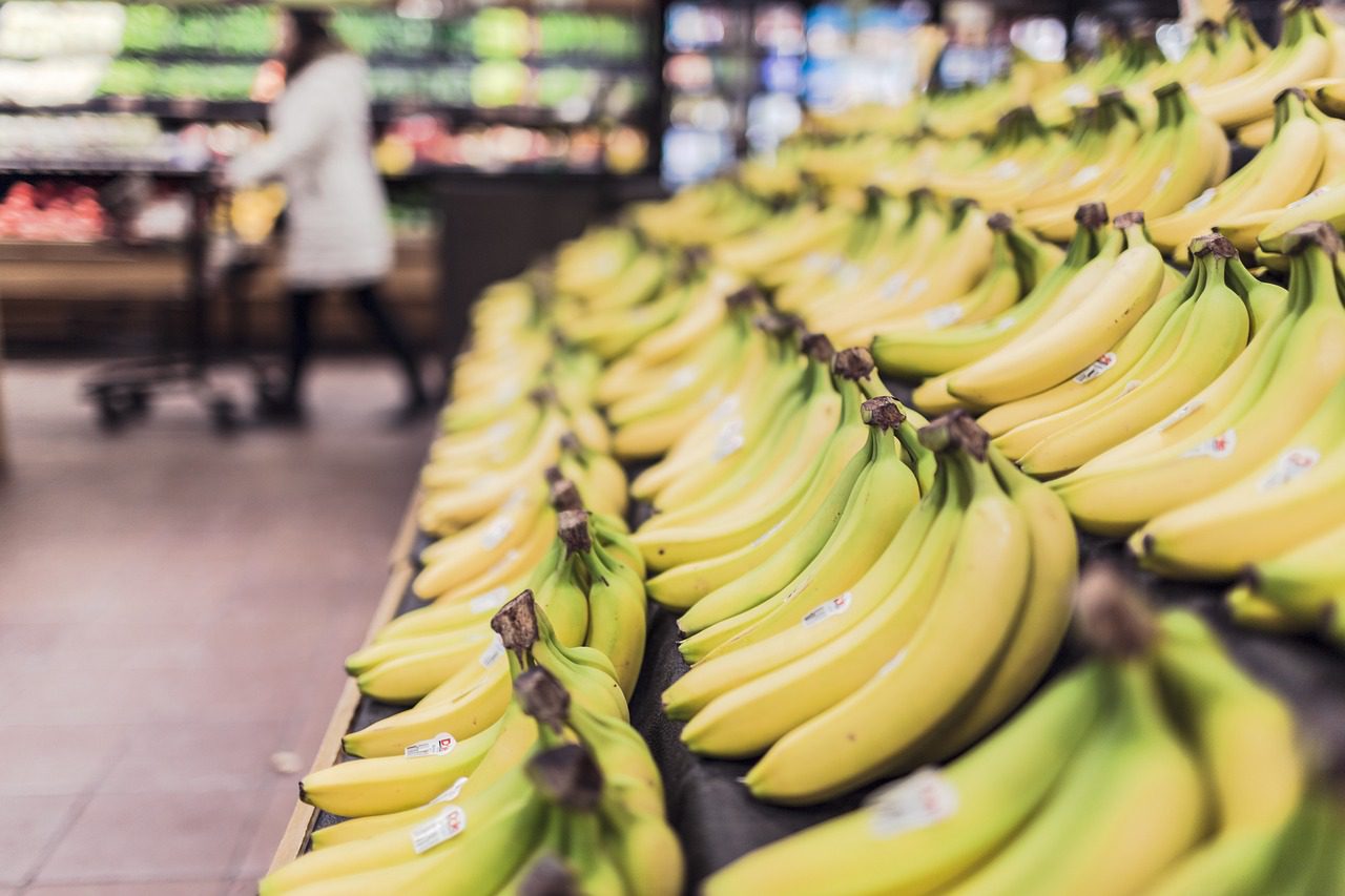 Download free HD stock image of Bananas Fruits Frutas para ganhar massa muscular-Bananas