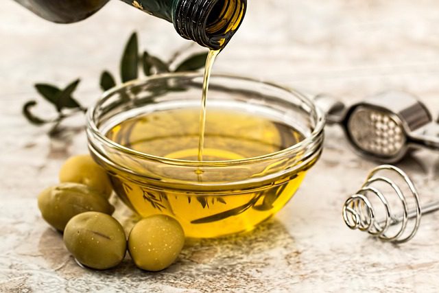 Download free HD stock image of Olive Oil Olives Free Olive Oil Olives photo and picture