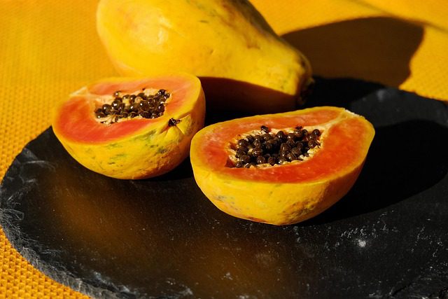 Download free HD stock image of Papaya Fruit frutas para ganhar massa muscular- mamão