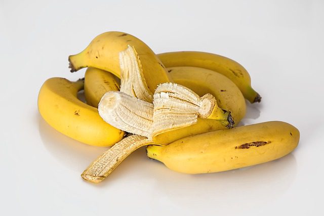 Download free HD stock image of Bananas Fruits Bananas Cortadas- representando os benefícios nutricionais da banana